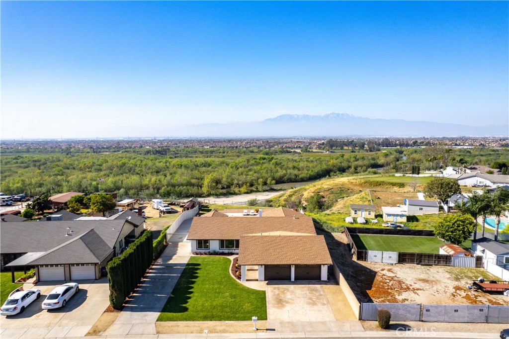 2257 Alhambra Street