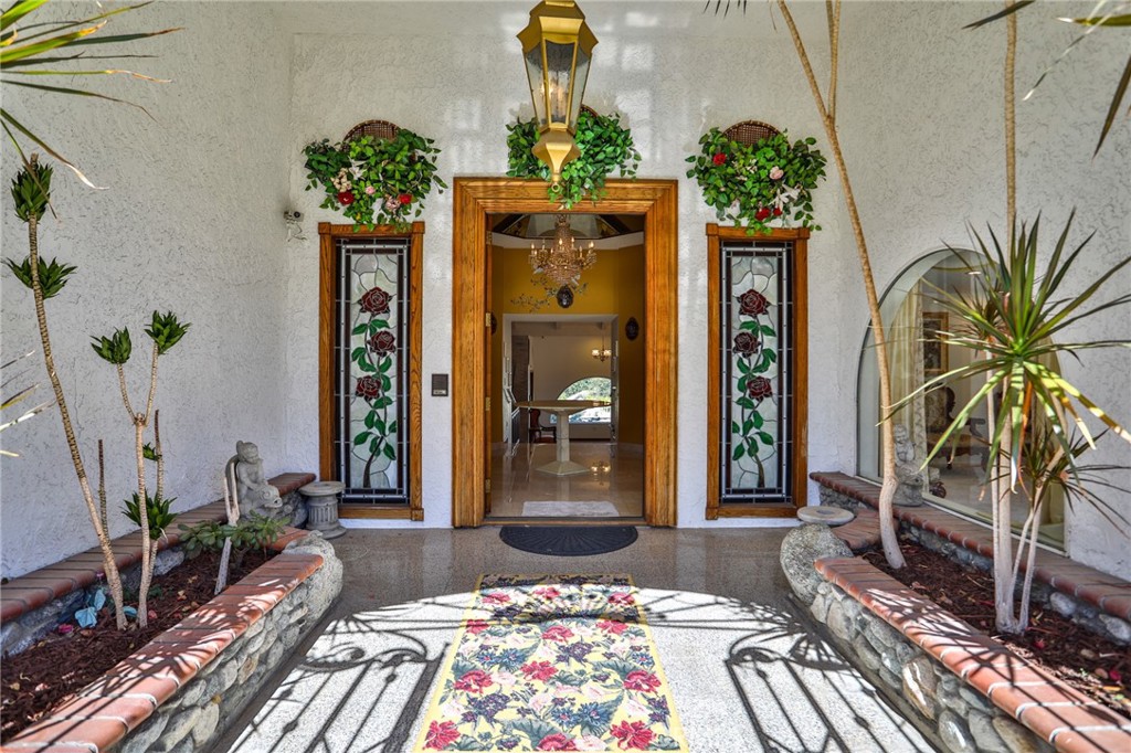 1233 Coronet Drive