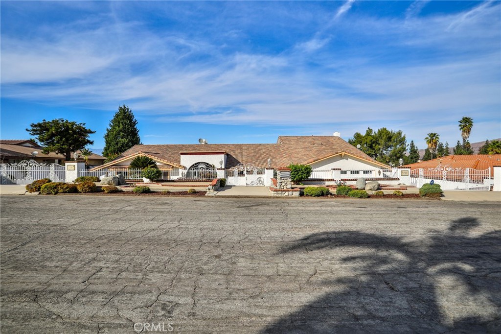 1233 Coronet Drive