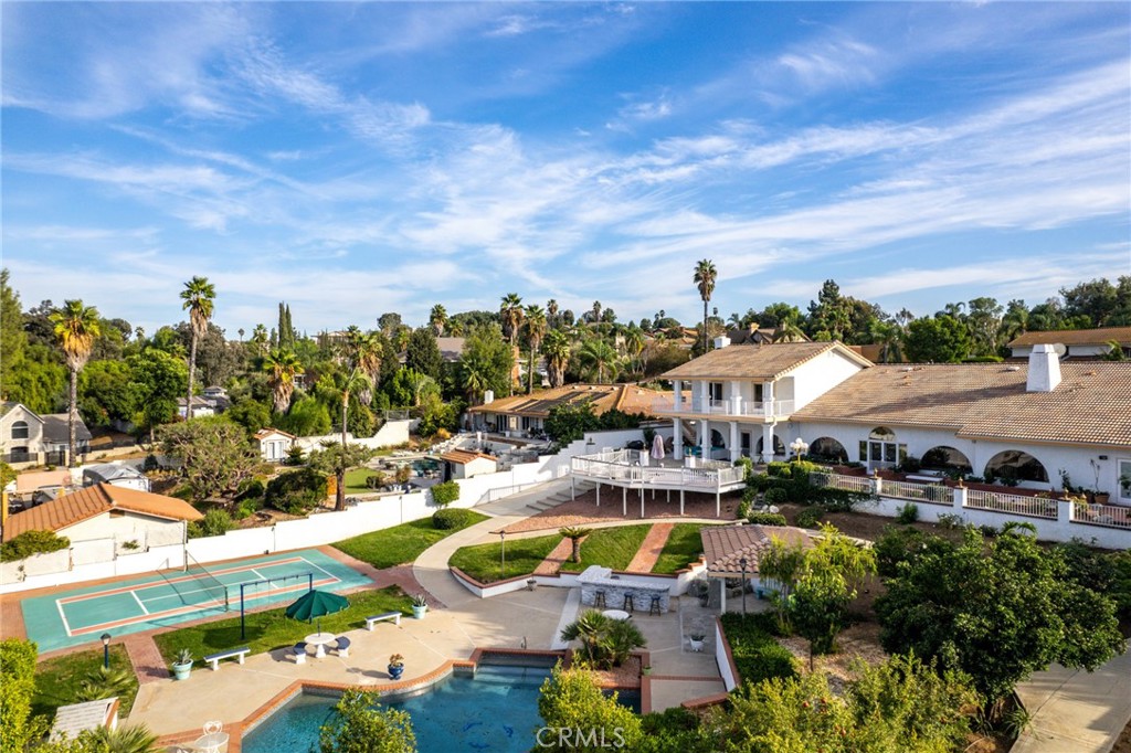 1233 Coronet Drive
