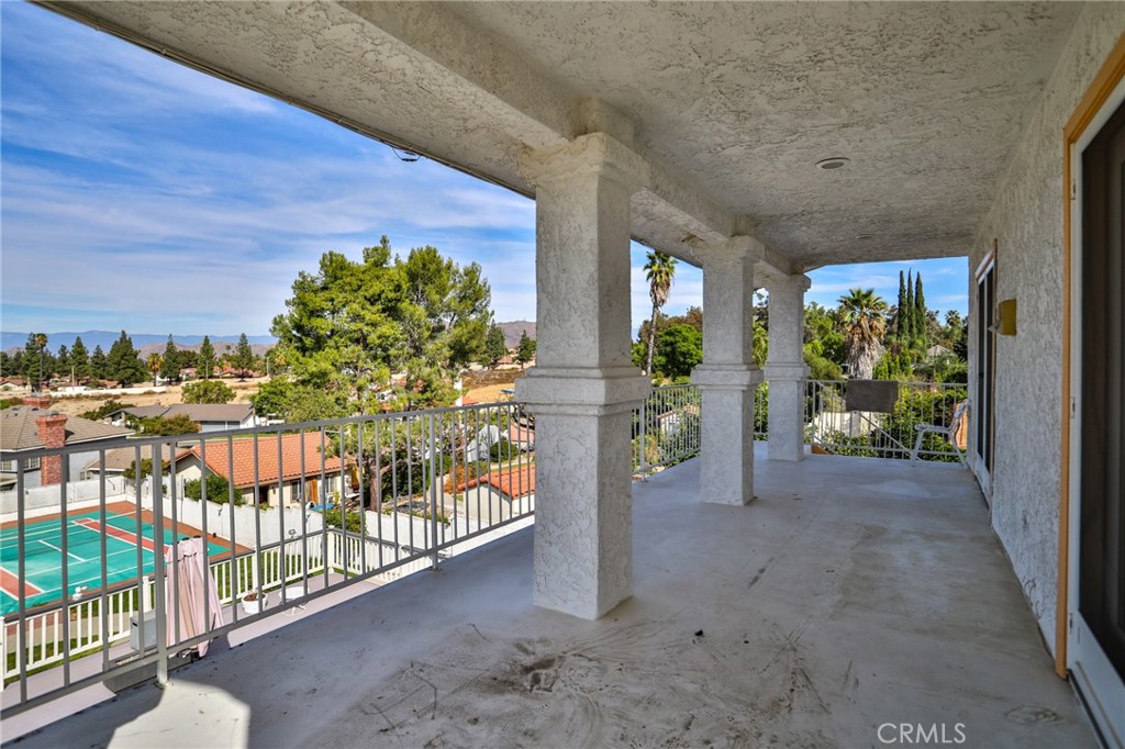 1233 Coronet Drive