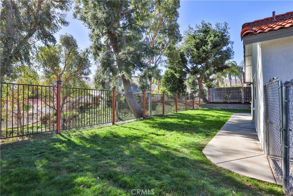 9467 Palm Canyon Drive