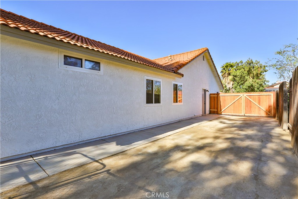 9467 Palm Canyon Drive