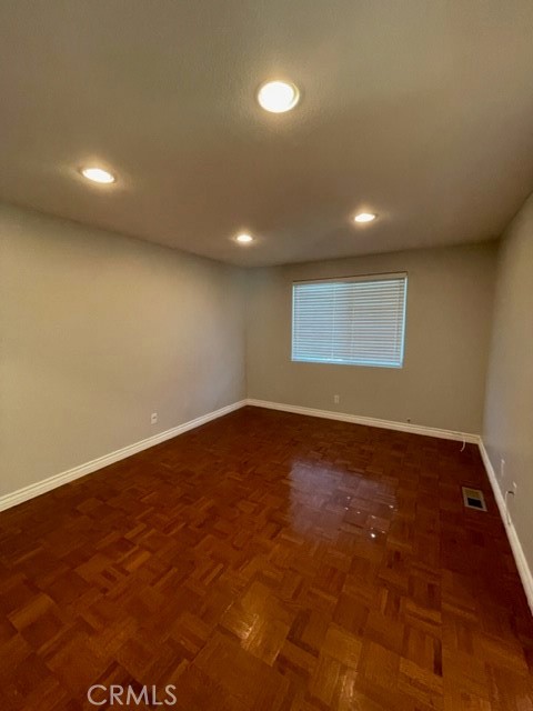 5640 Greenbriar Drive