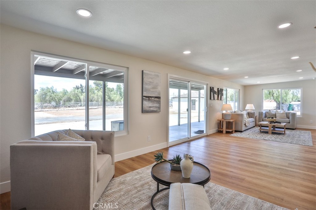 20975 Oleander Avenue