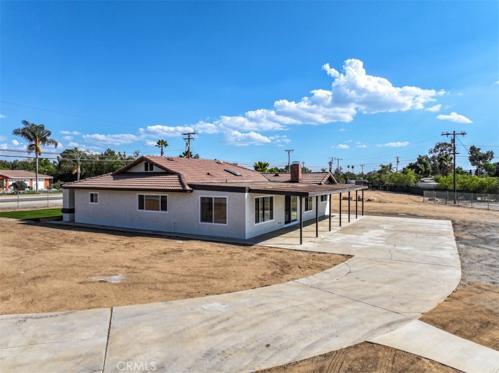 20975 Oleander Avenue