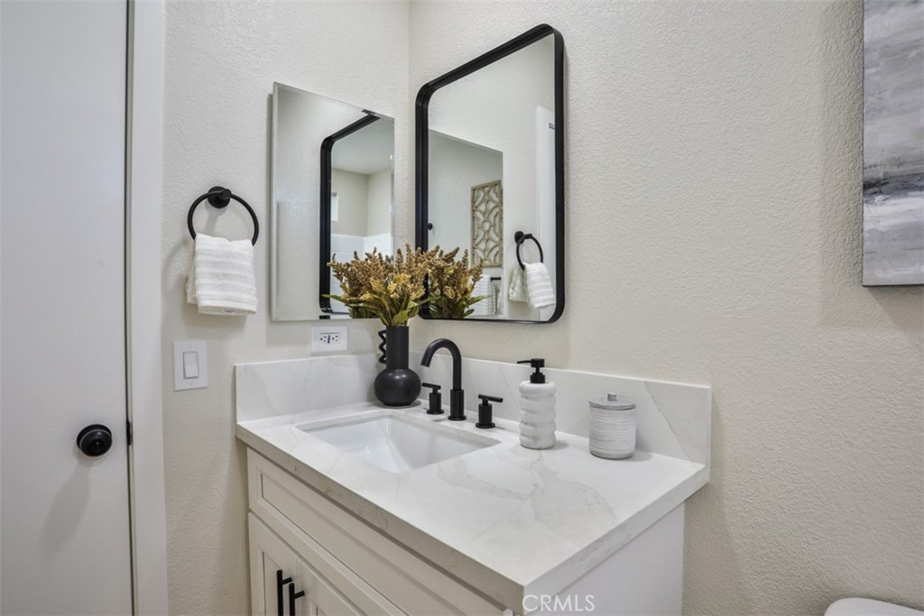 20975 Oleander Avenue