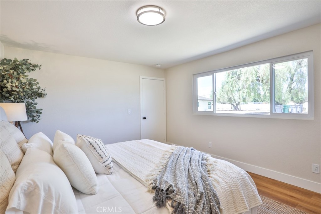 20975 Oleander Avenue