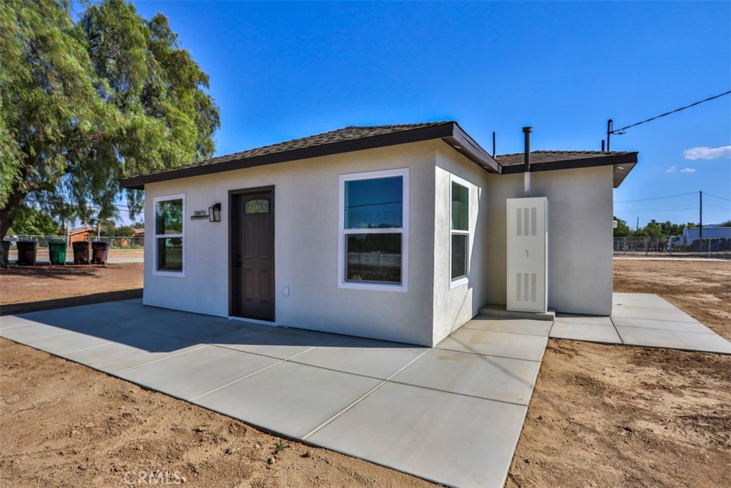 20975 Oleander Avenue