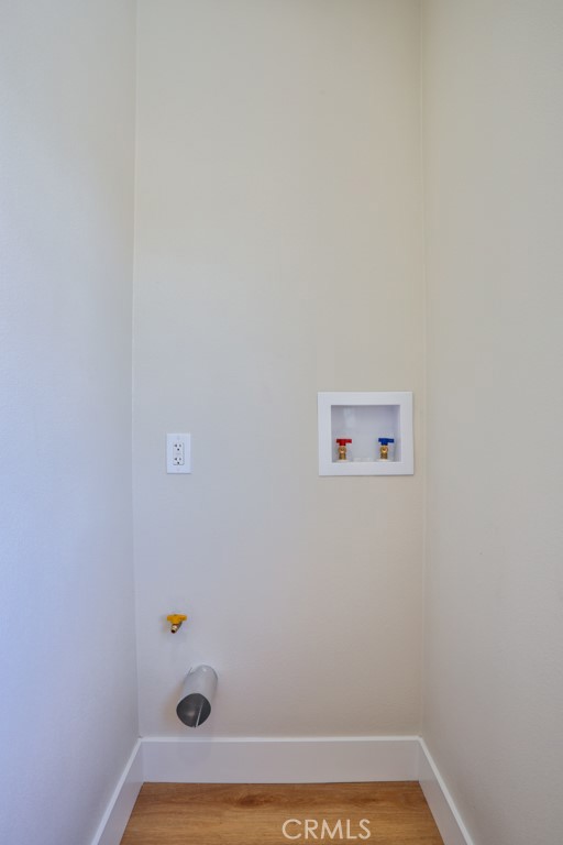 20975 Oleander Avenue