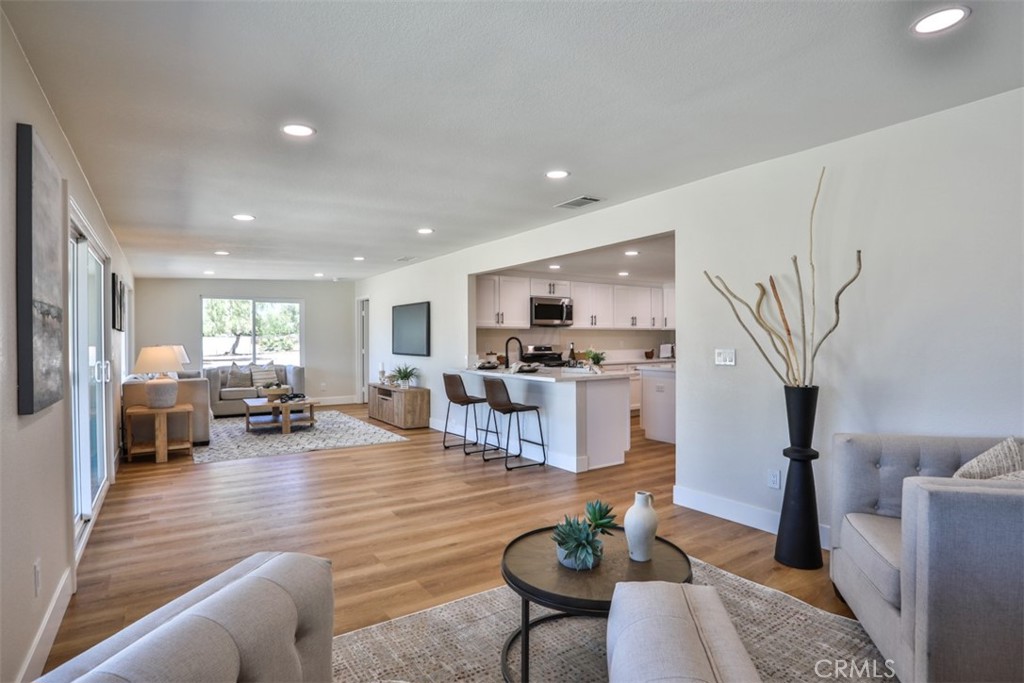 20975 Oleander Avenue