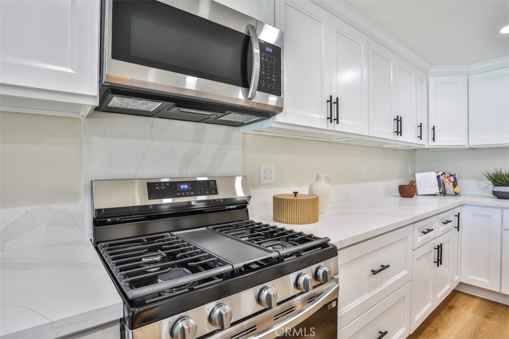 20975 Oleander Avenue