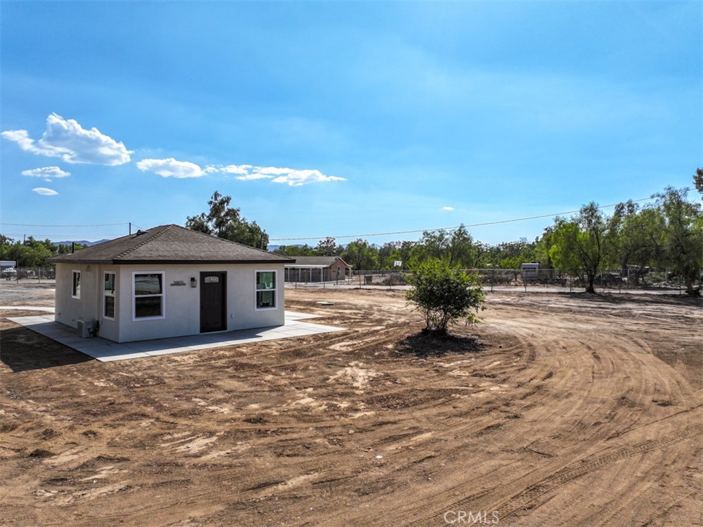 20975 Oleander Avenue