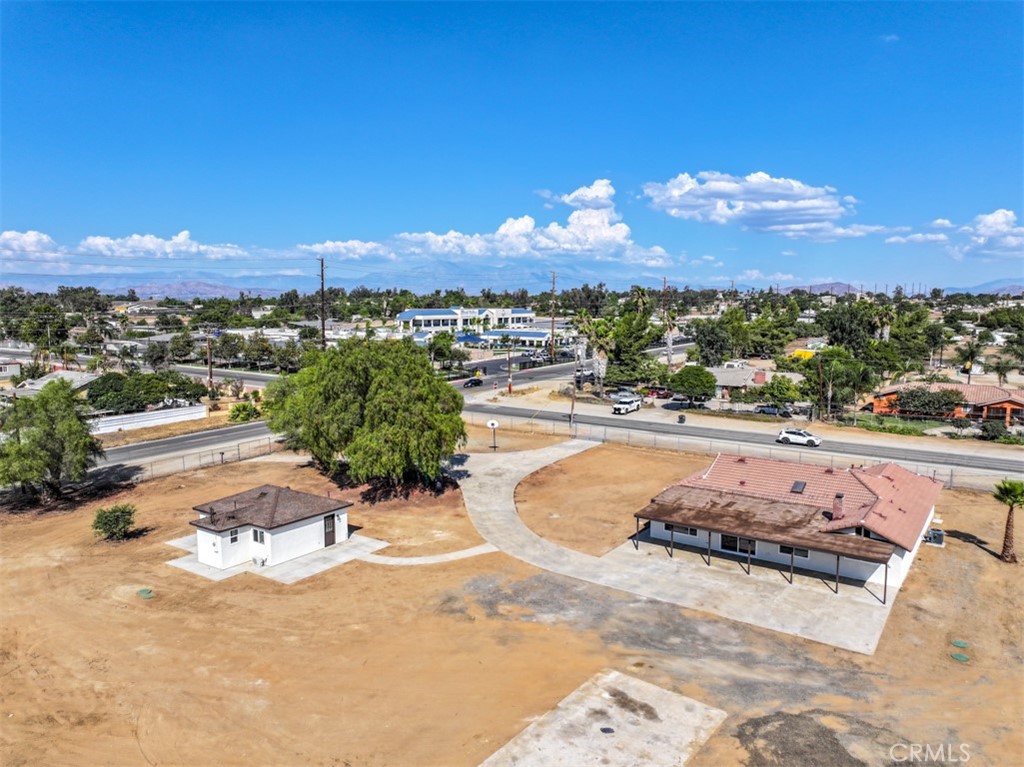 20975 Oleander Avenue