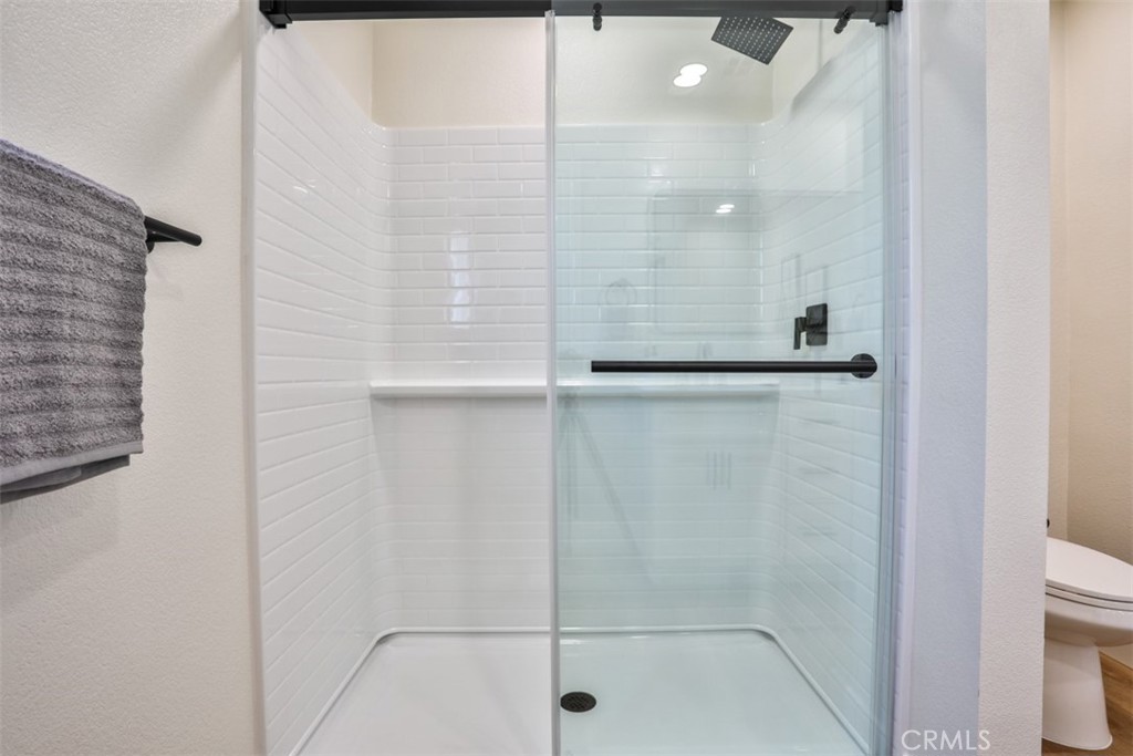 20975 Oleander Avenue