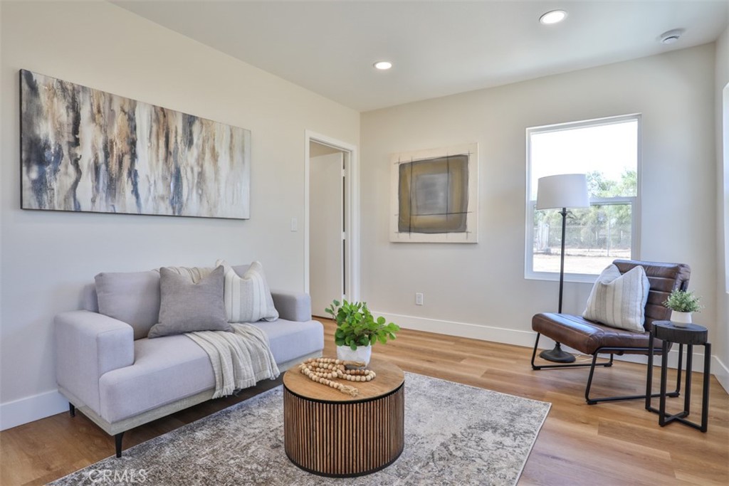 20975 Oleander Avenue