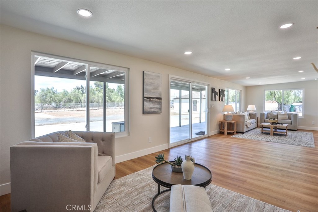 20975 Oleander Avenue