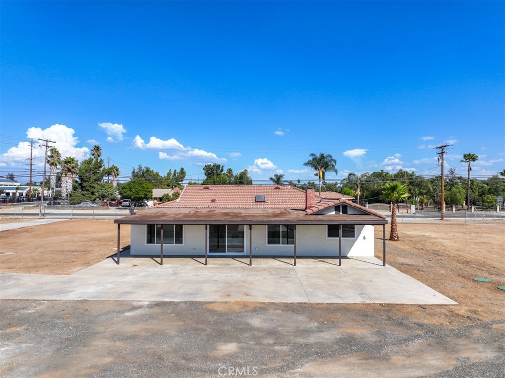 20975 Oleander Avenue