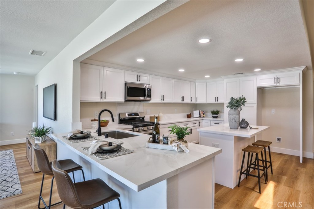 20975 Oleander Avenue