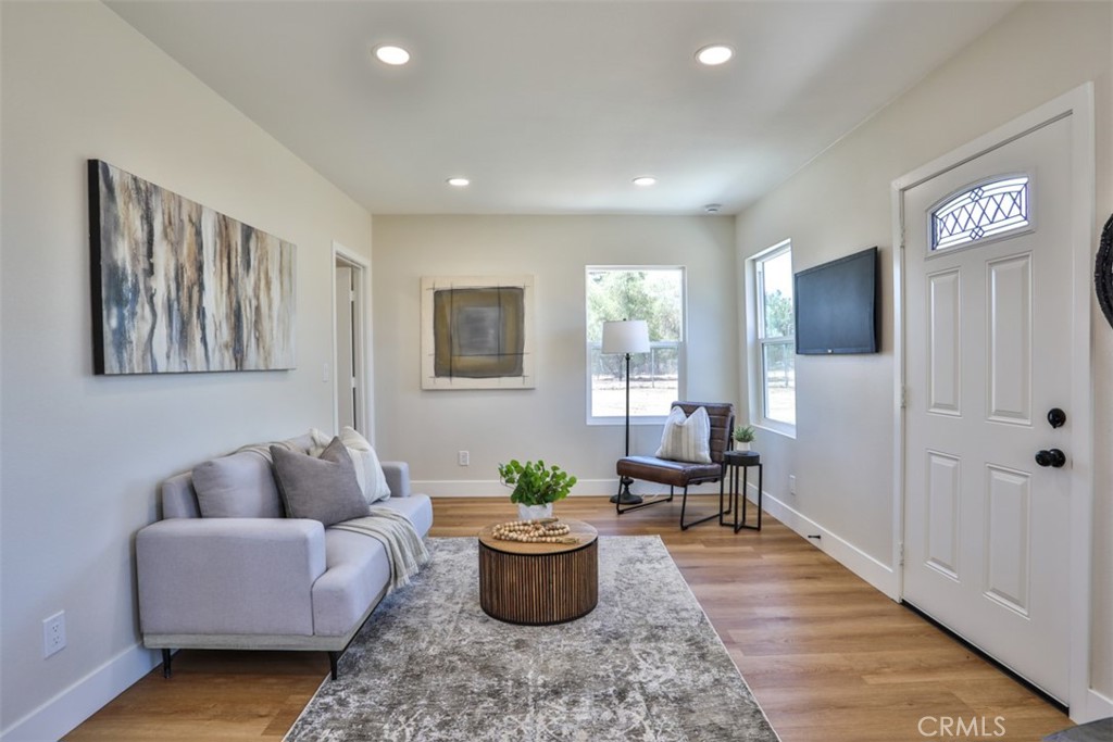 20975 Oleander Avenue