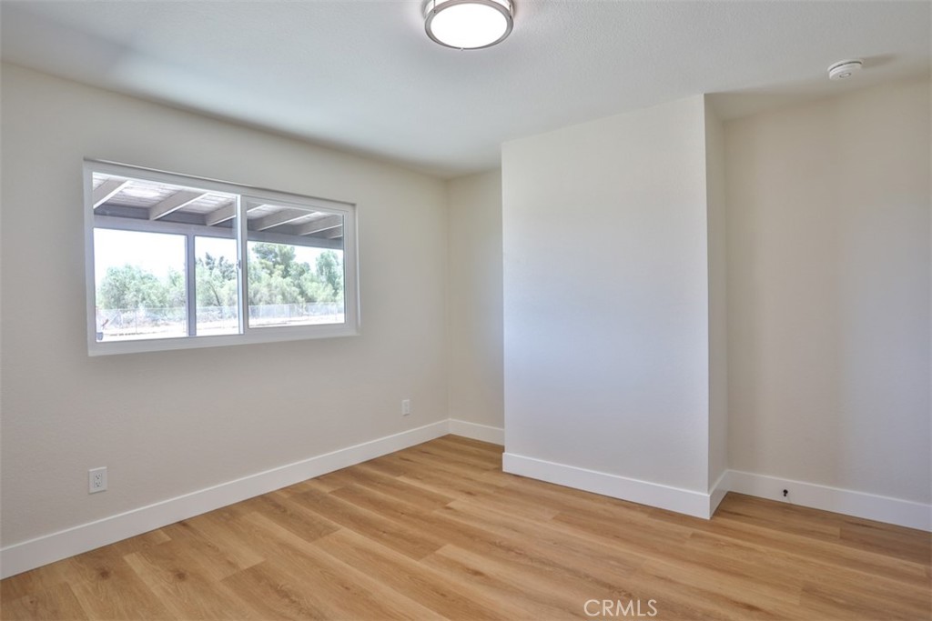 20975 Oleander Avenue