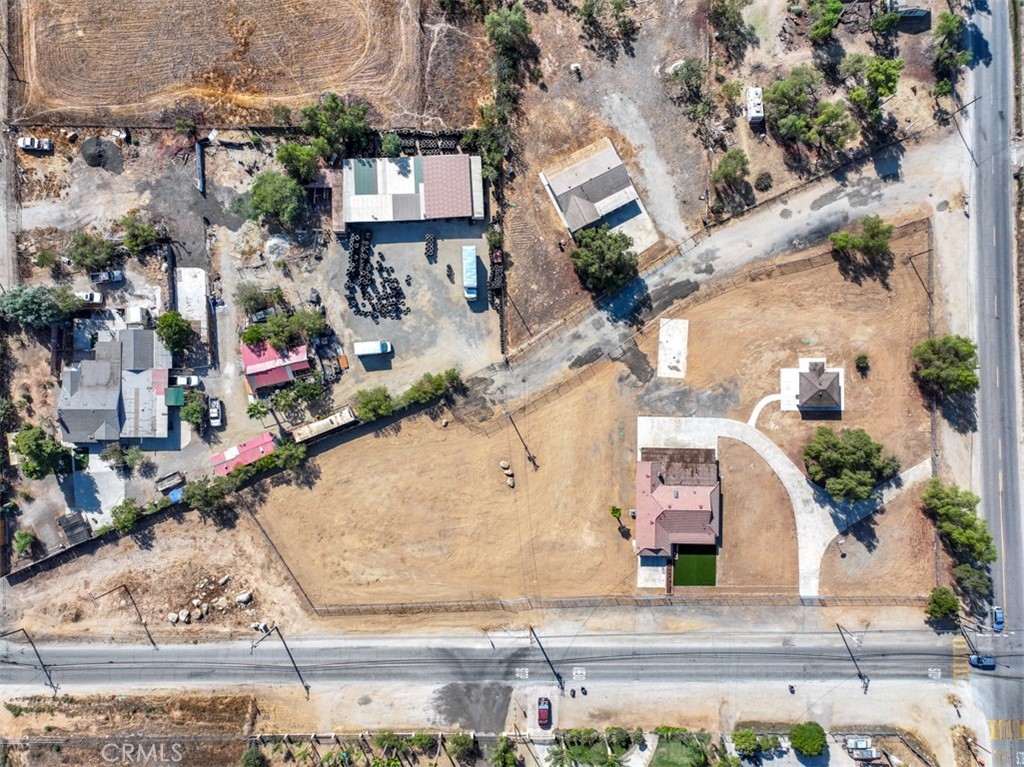 20975 Oleander Avenue