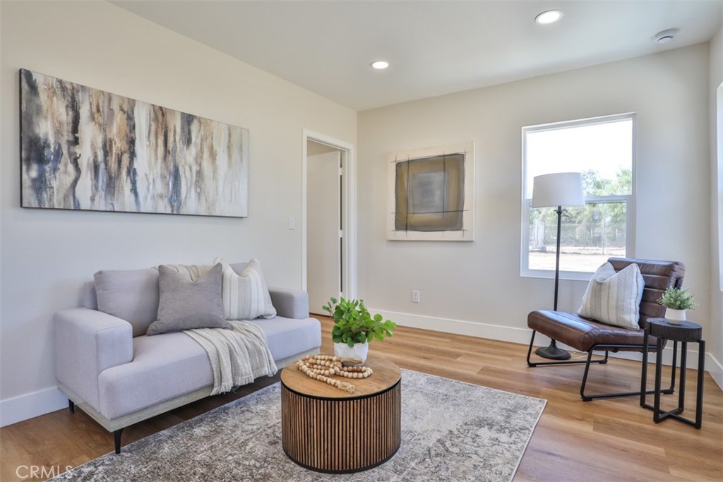 20975 Oleander Avenue