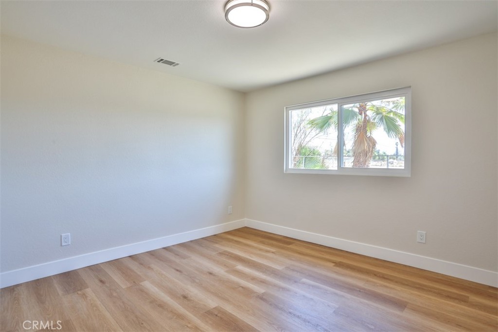 20975 Oleander Avenue