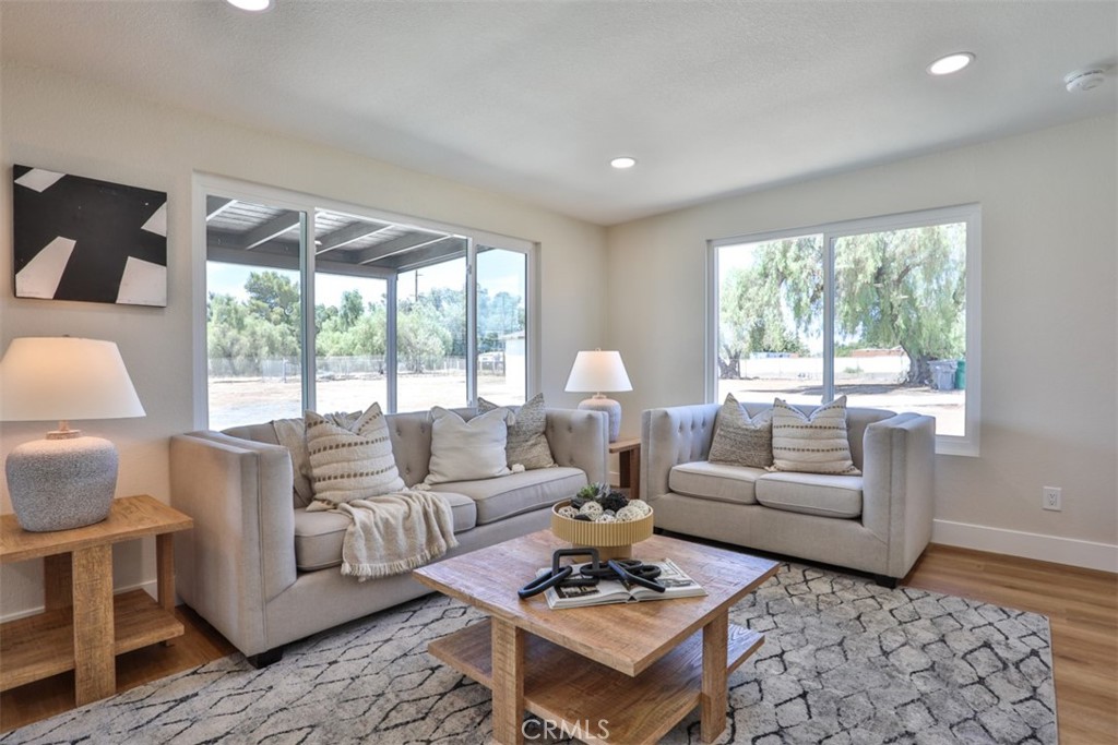 20975 Oleander Avenue