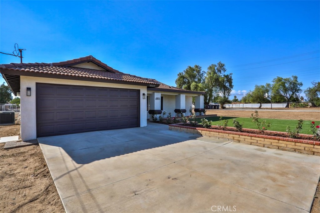 20975 Oleander Avenue