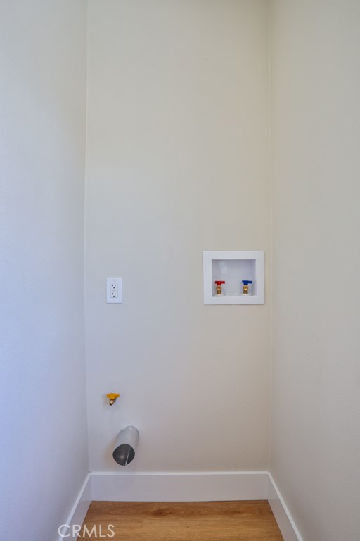 20975 Oleander Avenue