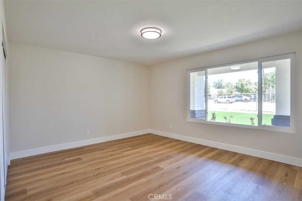 20975 Oleander Avenue