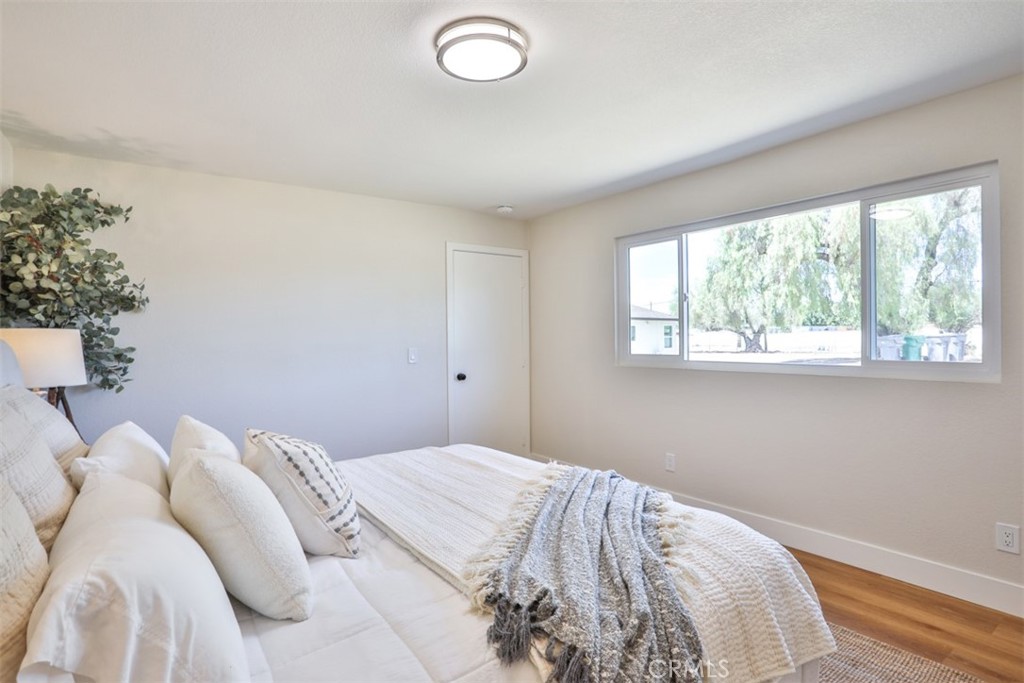 20975 Oleander Avenue