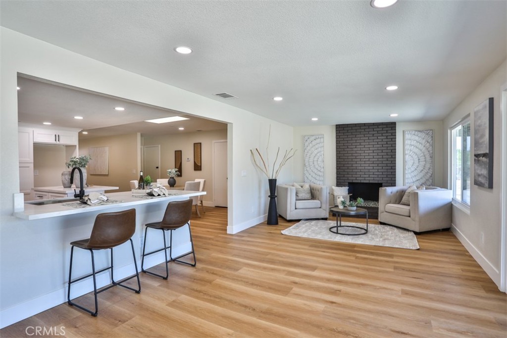 20975 Oleander Avenue