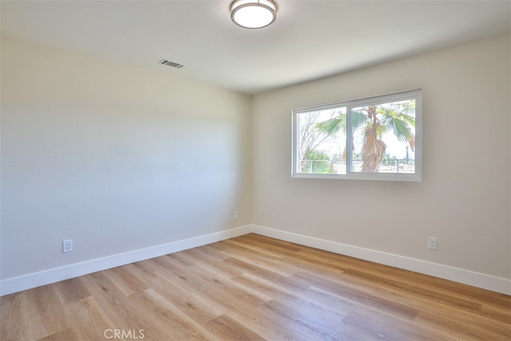 20975 Oleander Avenue