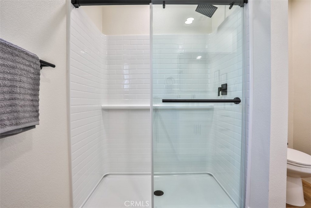 20975 Oleander Avenue