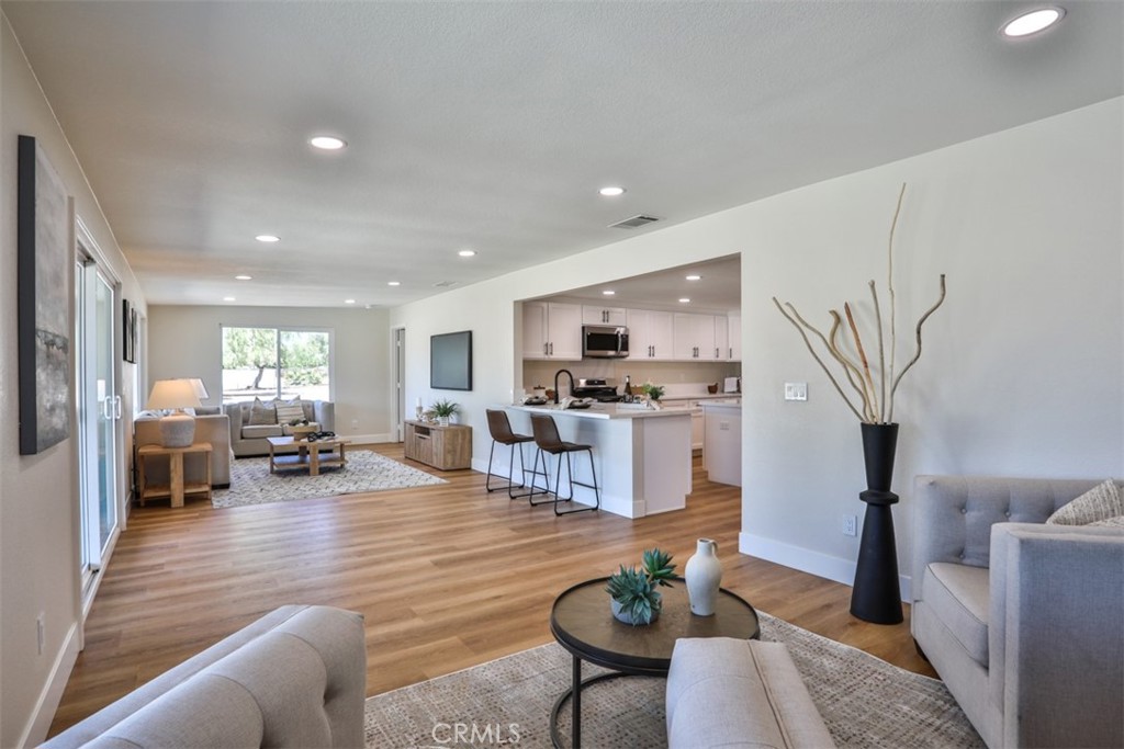 20975 Oleander Avenue