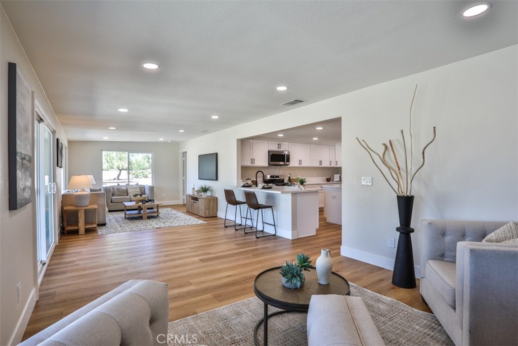 20975 Oleander Avenue