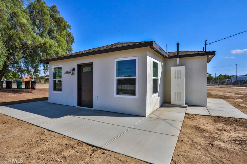 20975 Oleander Avenue