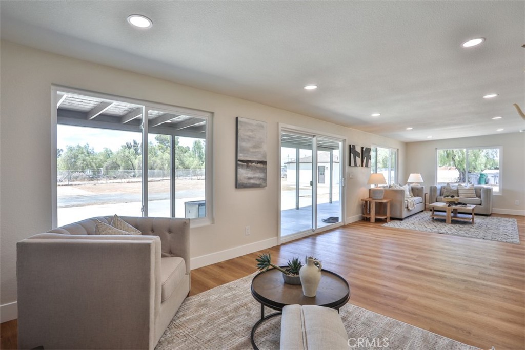 20975 Oleander Avenue