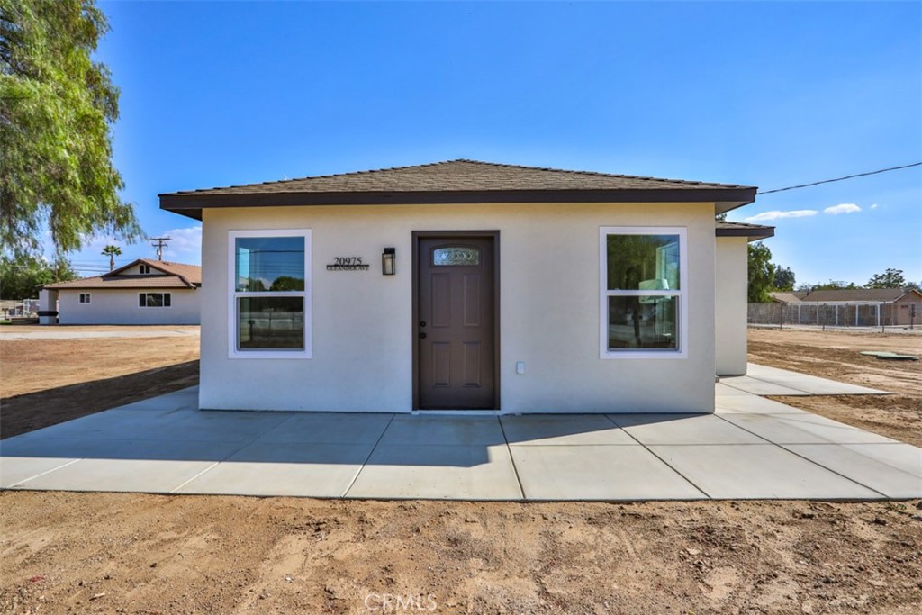 20975 Oleander Avenue