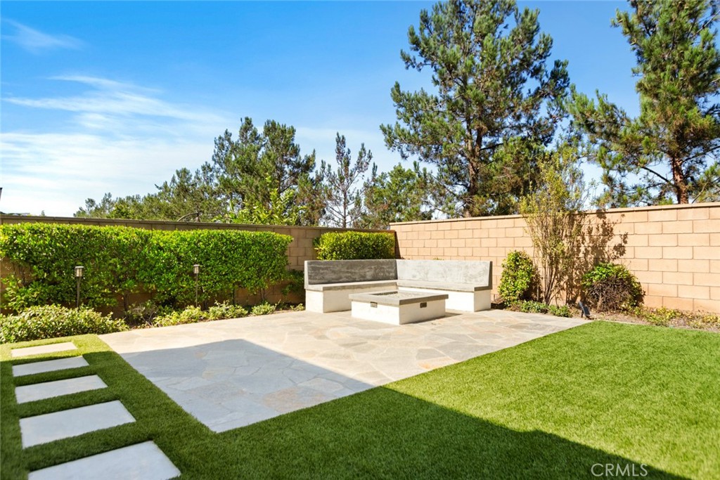 26 Windwalker Way
