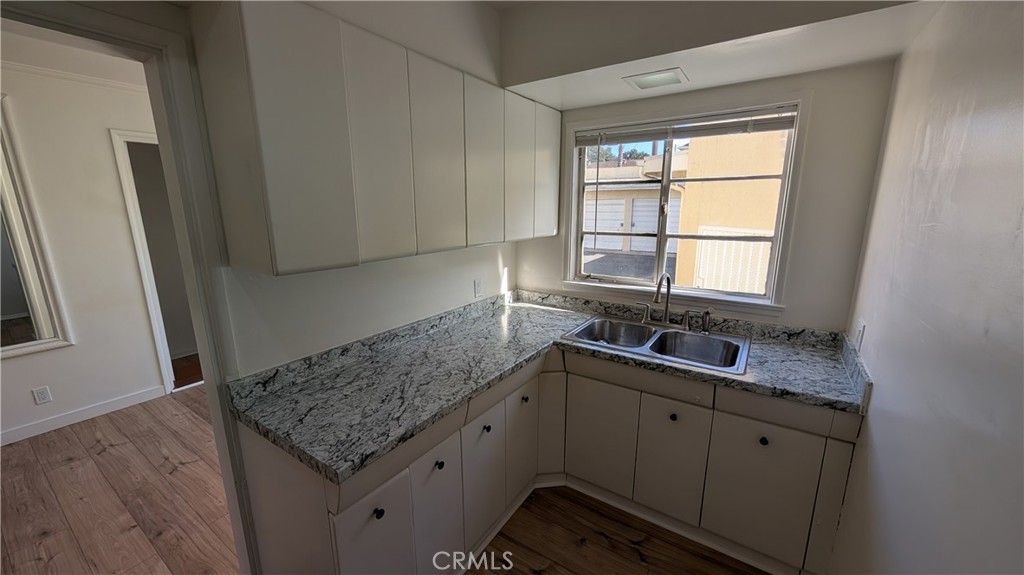 1601 N Flower Street