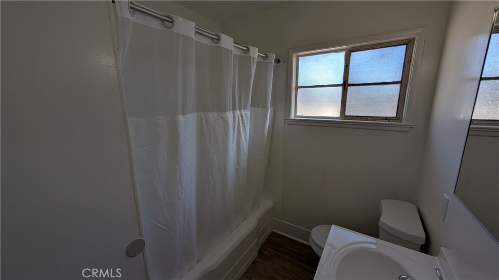 1601 N Flower Street