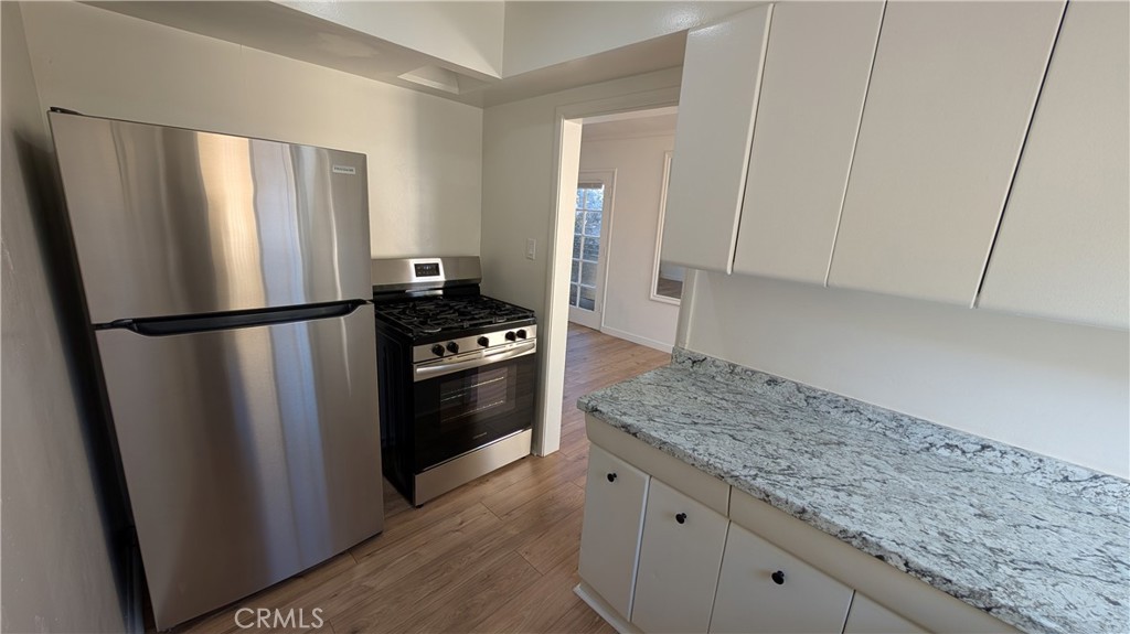 1601 N Flower Street