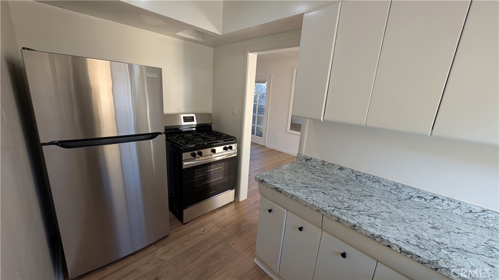 1601 N Flower Street