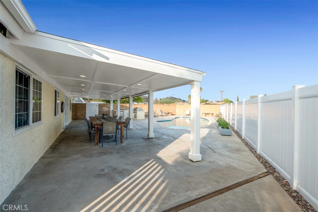 7025 Vista Del Verde