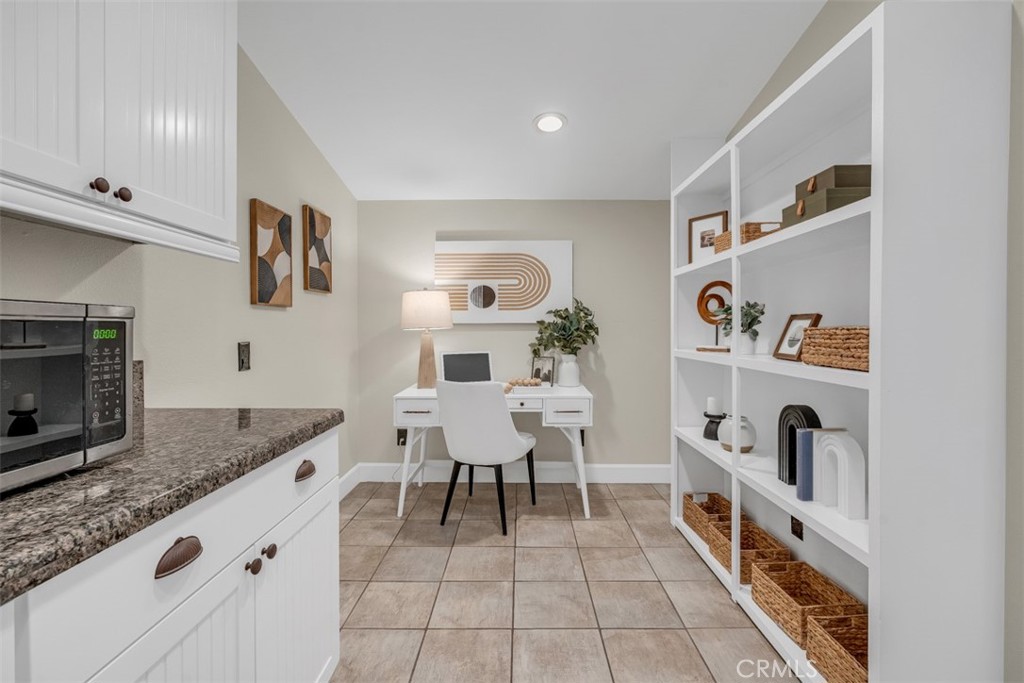 7025 Vista Del Verde