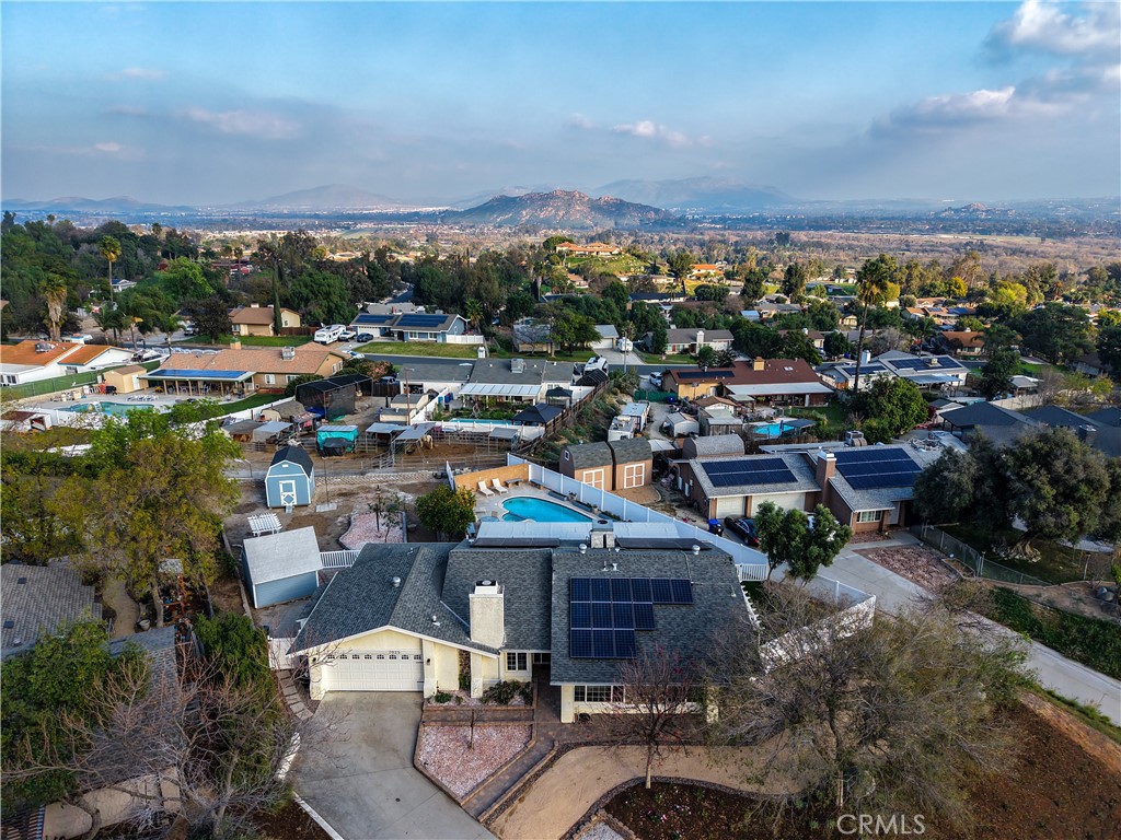 7025 Vista Del Verde
