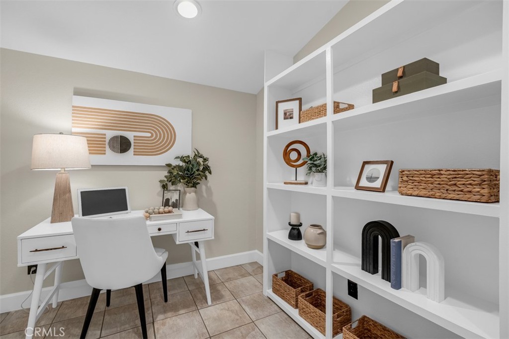 7025 Vista Del Verde